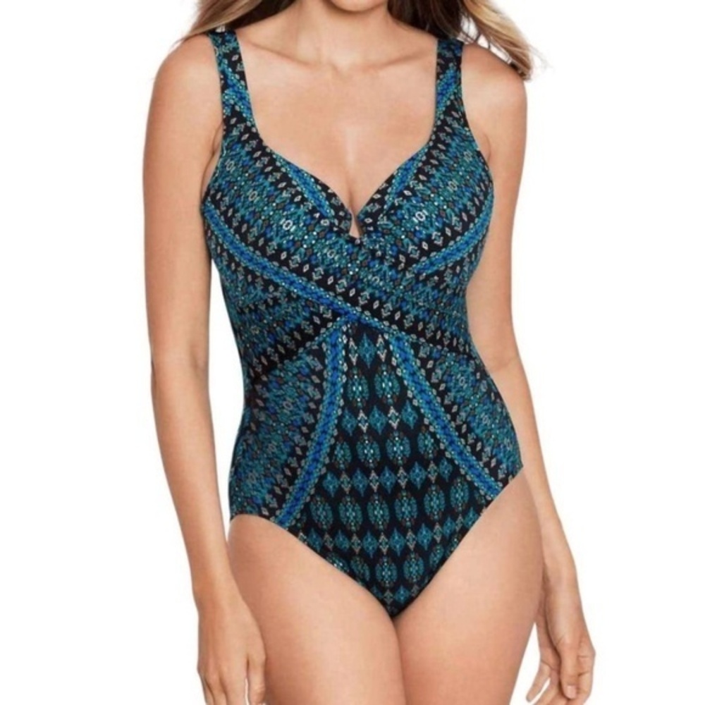 Miraclesuit Amarna Criss Cross Escape One Piece‎ Swimsuit